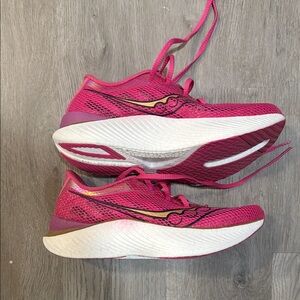 Saucony Men's Pink Endorphin